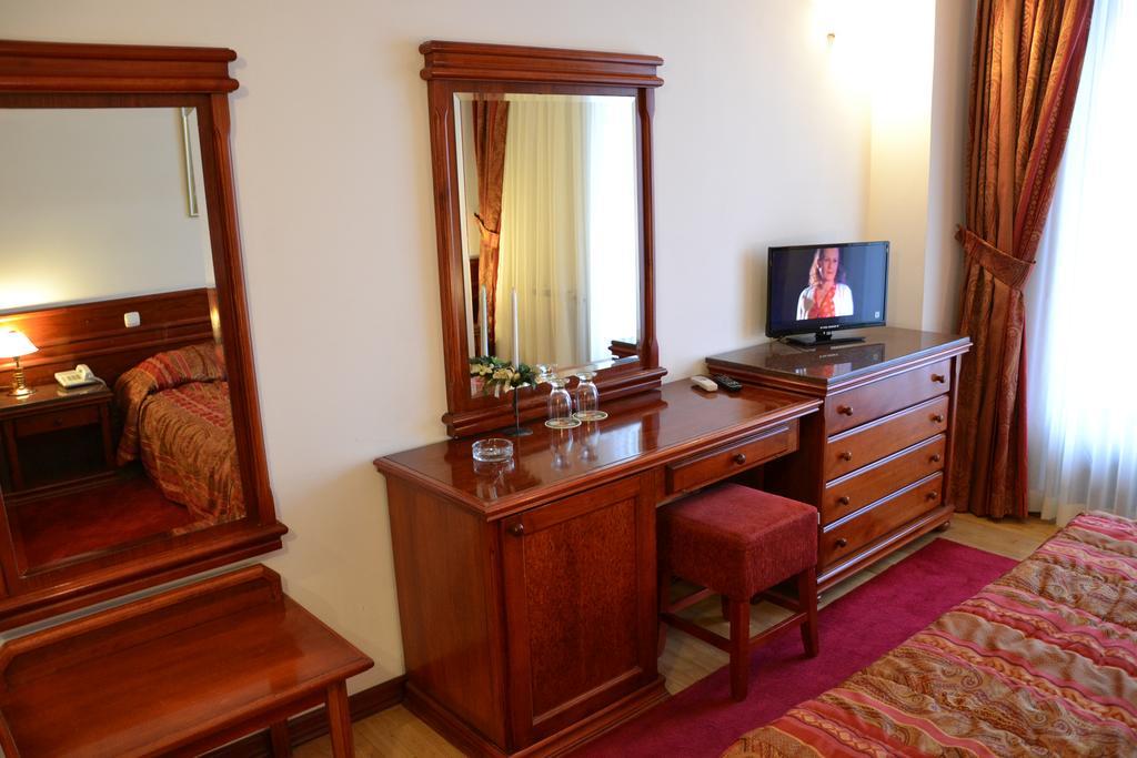 Hotel Dva Bisera Лагадин Екстериор снимка