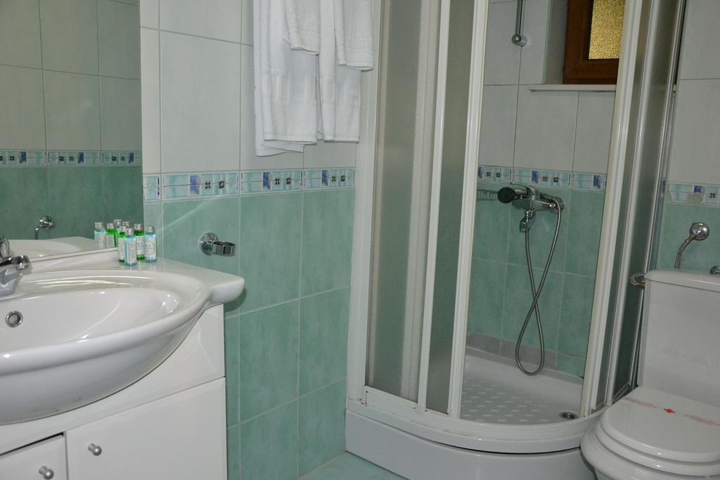 Hotel Dva Bisera Лагадин Стая снимка