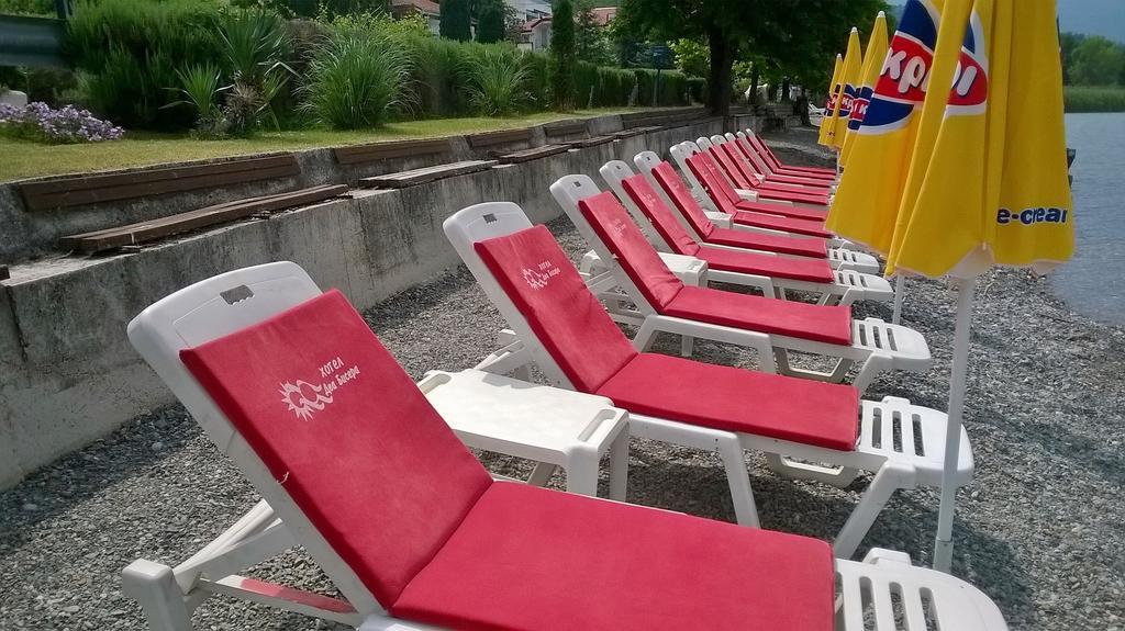 Hotel Dva Bisera Лагадин Екстериор снимка