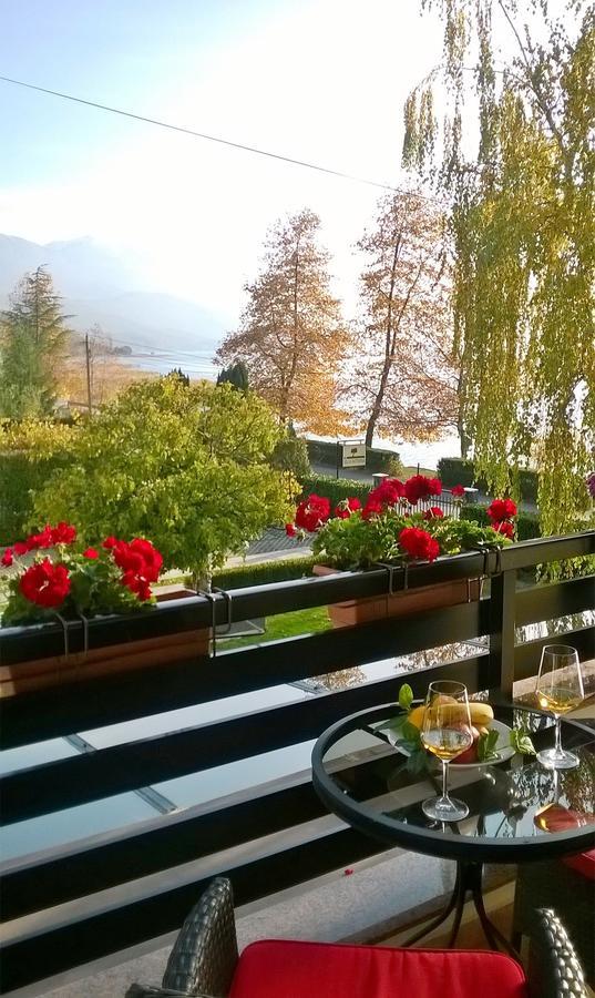 Hotel Dva Bisera Лагадин Екстериор снимка