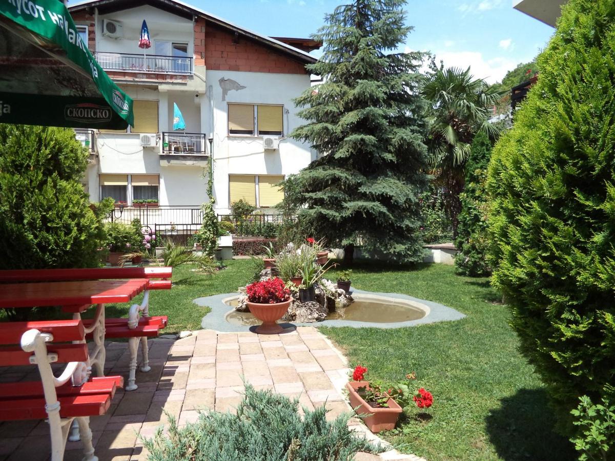 Hotel Dva Bisera Лагадин Стая снимка